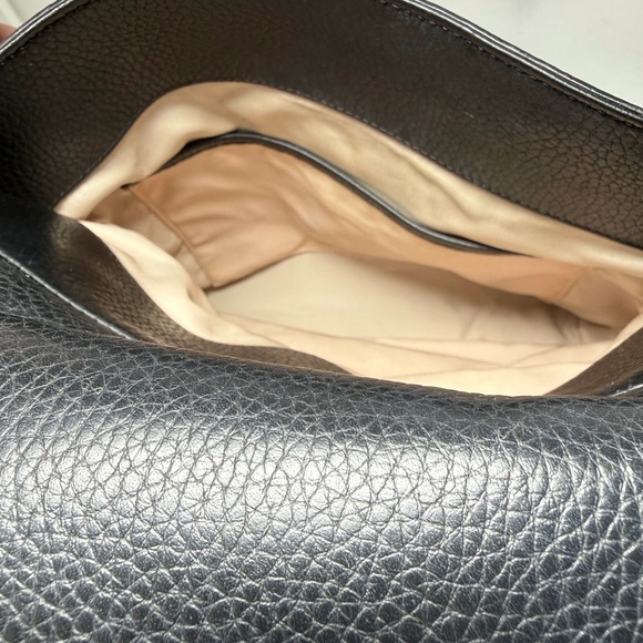 Tod's Black Leather Shoulder Bag - Picture 10 of 16